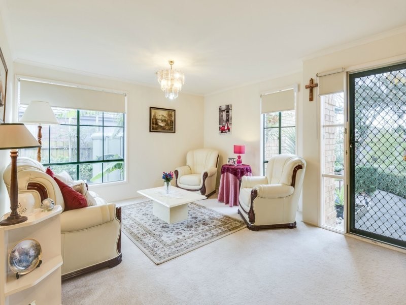 16 Ashton Rise, Narre Warren South VIC 3805