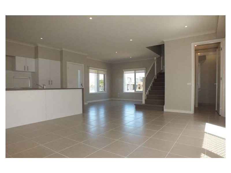 41 Cormorant Parade, Pakenham VIC 3810