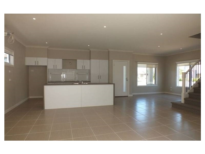 41 Cormorant Parade, Pakenham VIC 3810