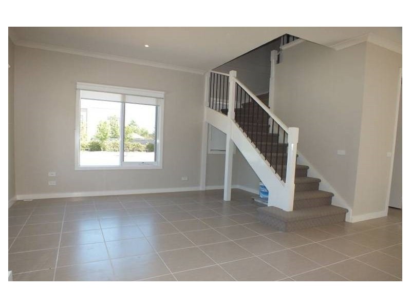41 Cormorant Parade, Pakenham VIC 3810
