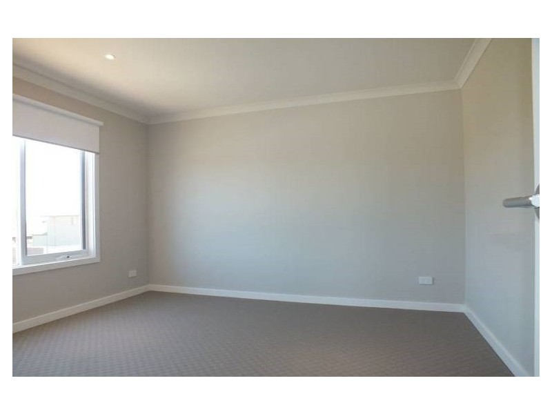 41 Cormorant Parade, Pakenham VIC 3810