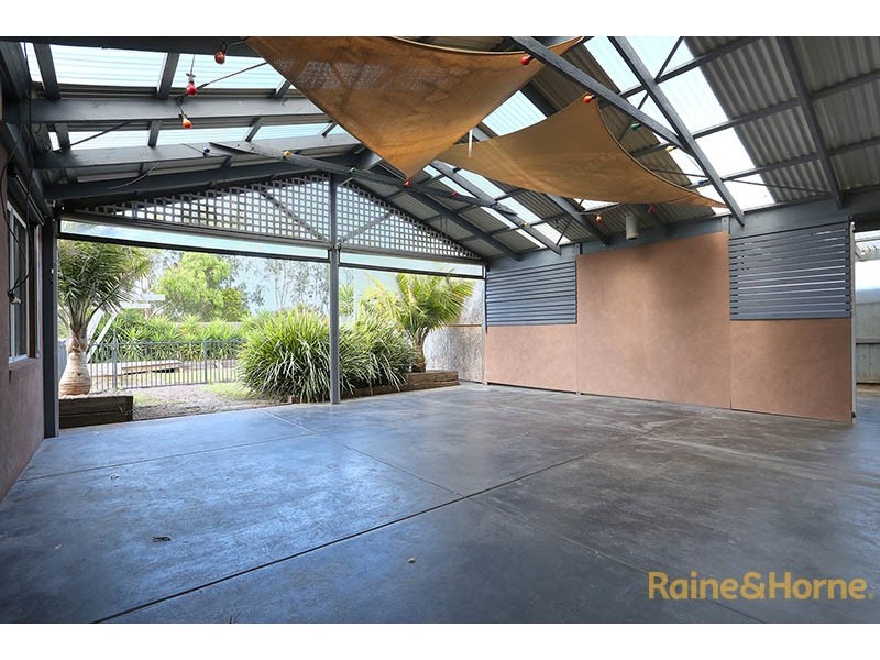 48 Baringa Park Drive, Narre Warren South VIC 3805