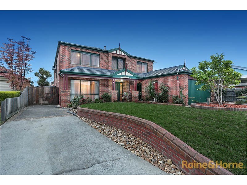 9 Chadbourn Place, Narre Warren South VIC 3805