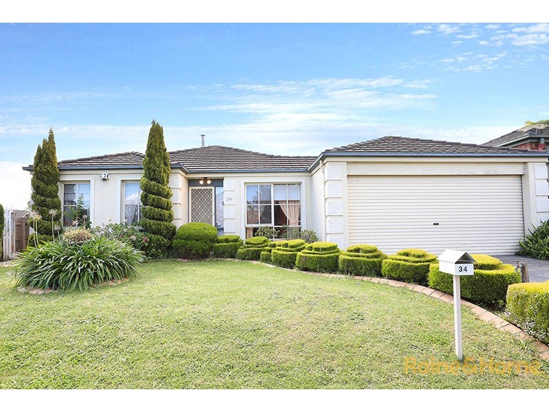 34 Lighthorse Crescent, Narre Warren South VIC 3805