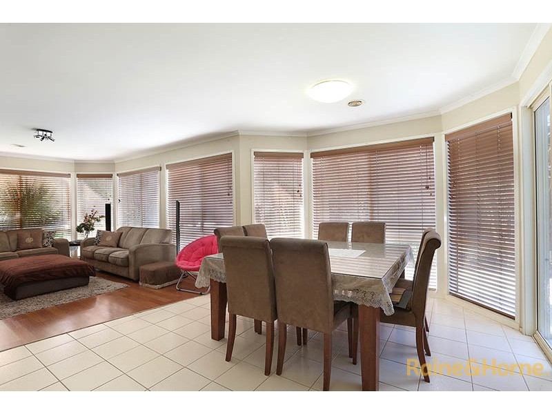 34 Lighthorse Crescent, Narre Warren South VIC 3805