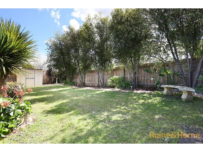 34 Lighthorse Crescent, Narre Warren South VIC 3805