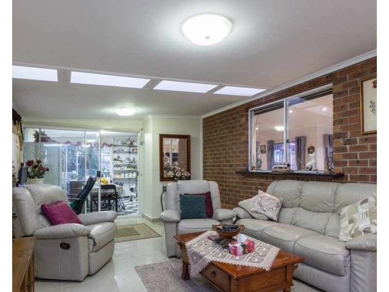 8 Walcott Place, Narre Warren South VIC 3805