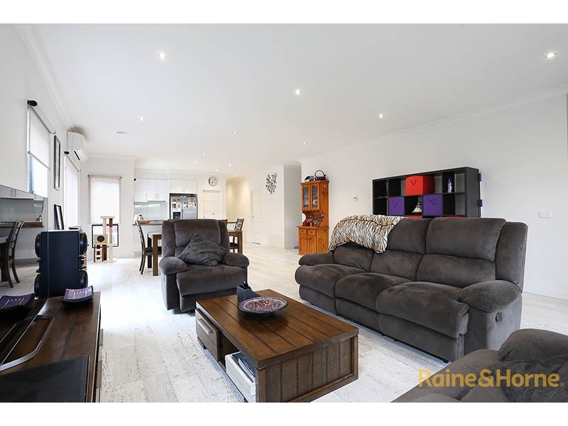 7 Tilden Rise, Cranbourne North VIC 3977