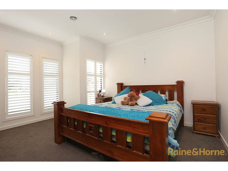 7 Tilden Rise, Cranbourne North VIC 3977