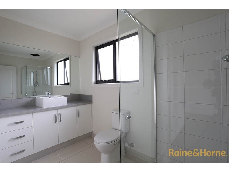 2 Cyan Crescent, Officer VIC 3809