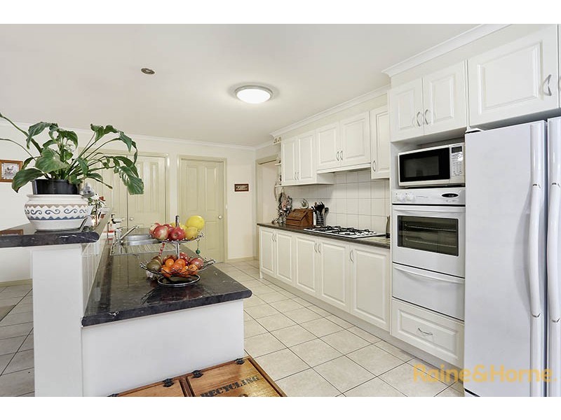 12 Blandford Crescent, Narre Warren South VIC 3805