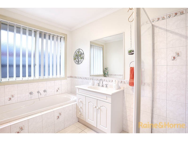 12 Blandford Crescent, Narre Warren South VIC 3805