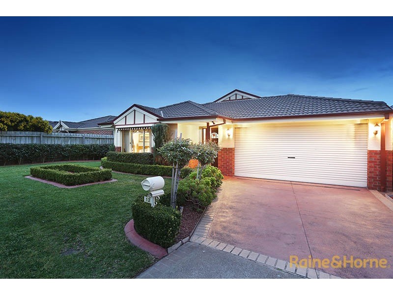 12 Blandford Crescent, Narre Warren South VIC 3805