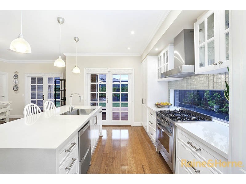 3 Maplewood Court, Cranbourne North VIC 3977
