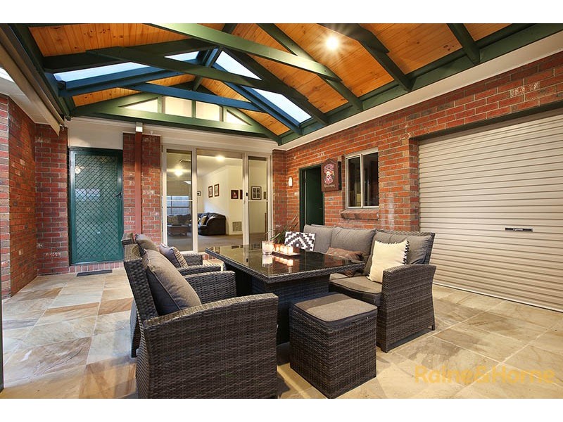 26 Raleigh Drive, Narre Warren South VIC 3805