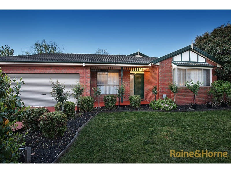 26 Raleigh Drive, Narre Warren South VIC 3805