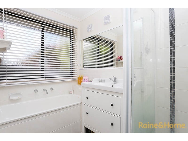 3 Luca Place, Pakenham VIC 3810