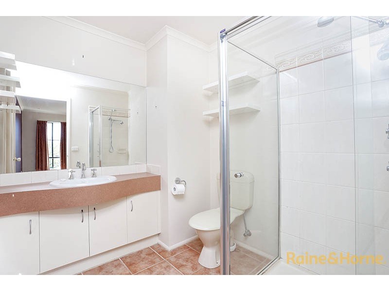 4 Chesil Court, Narre Warren South VIC 3805