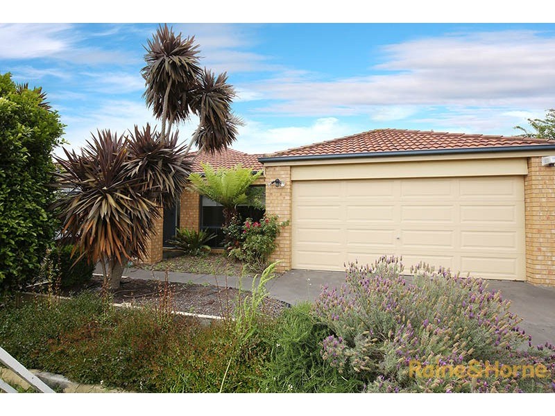22 McCartney Drive, Narre Warren South VIC 3805