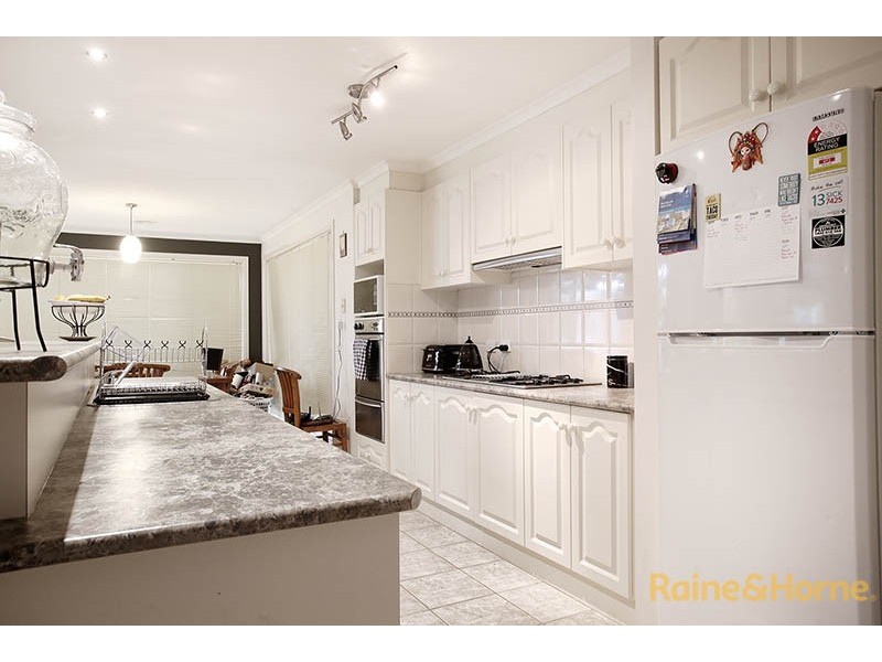 22 Bancroft Avenue, Narre Warren South VIC 3805