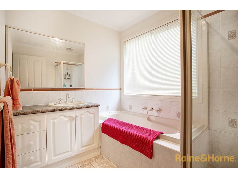 22 Bancroft Avenue, Narre Warren South VIC 3805