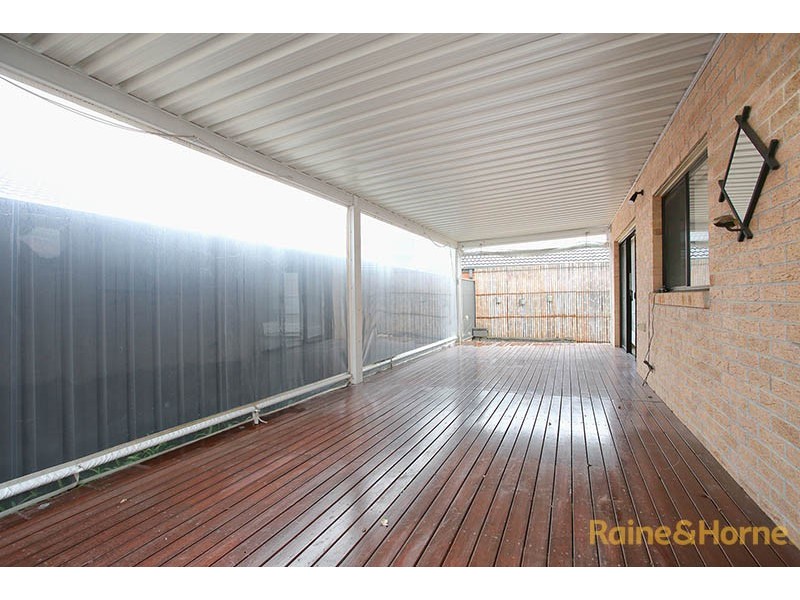 28 Merrowland Avenue, Cranbourne North VIC 3977