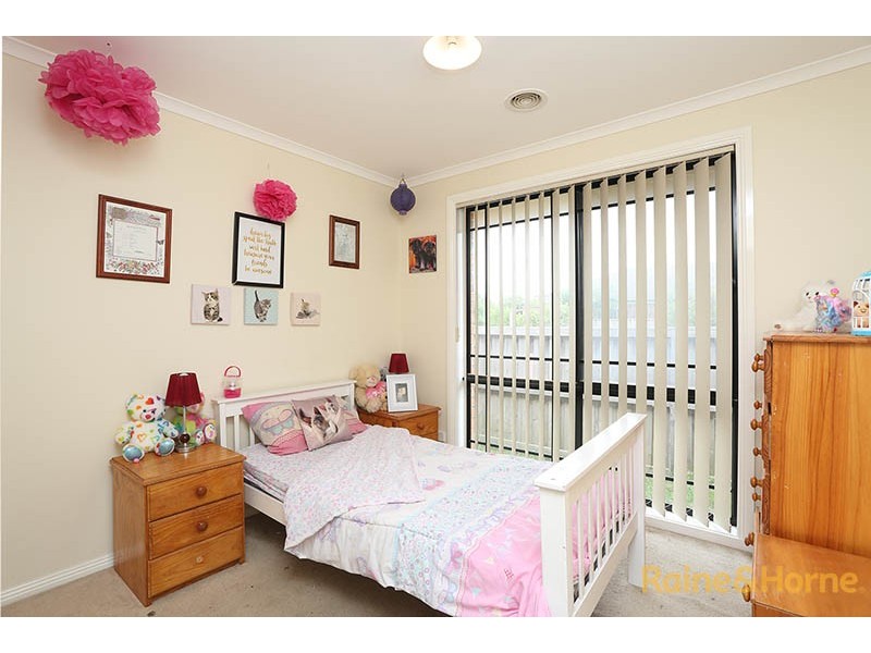 15 Menzies Close, Narre Warren South VIC 3805