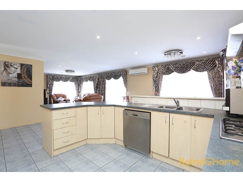 12 Menzies Close, Narre Warren South VIC 3805