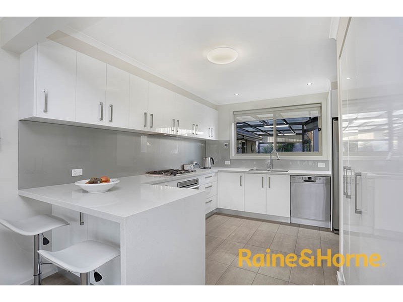 69 Tiverton Drive, Mulgrave VIC 3170