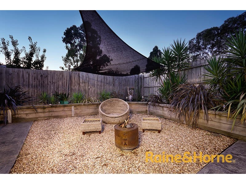 69 Tiverton Drive, Mulgrave VIC 3170