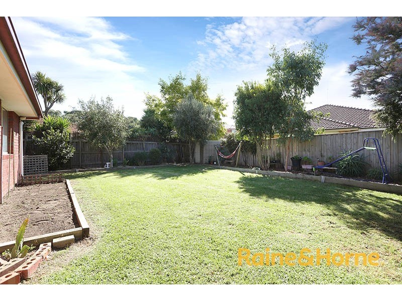 79 Harrington Drive, Narre Warren South VIC 3805
