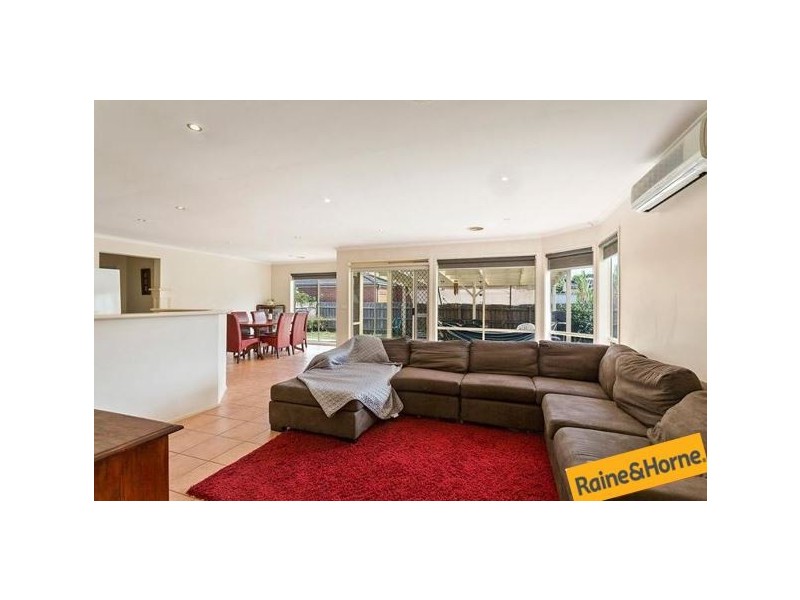 2 Demint Walk, Narre Warren South VIC 3805