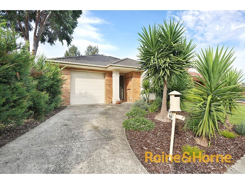 10 Bewley Way, Berwick VIC 3806