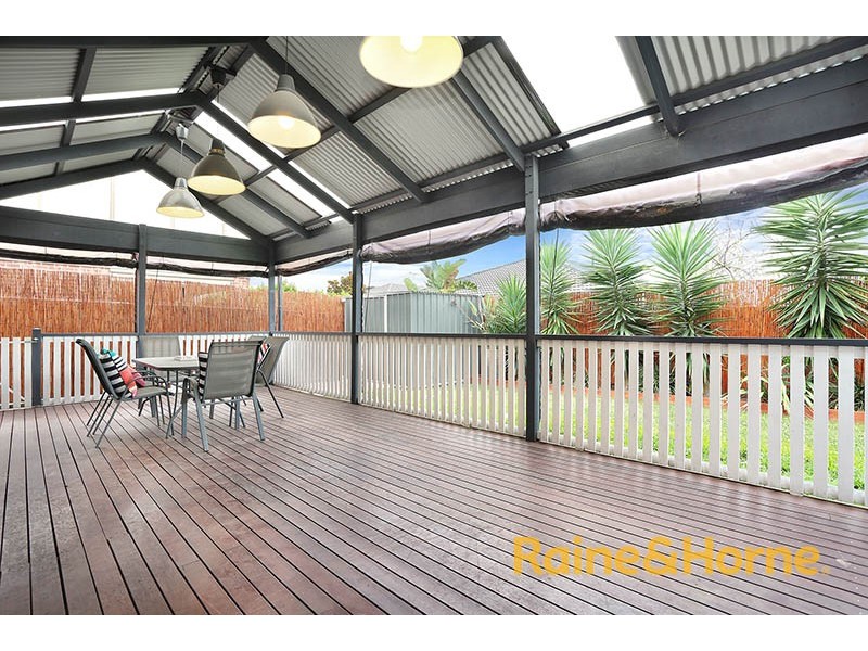 26 Mannavue Boulevard, Cranbourne North VIC 3977