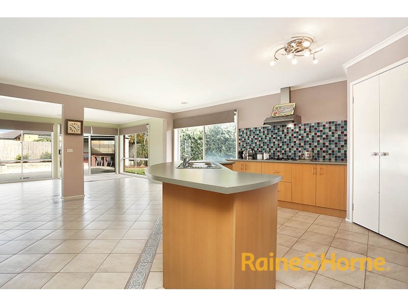 70 Tangerine Drive, Narre Warren South VIC 3805