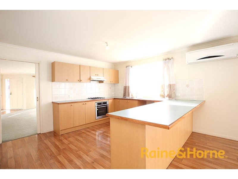 22 Ormiston Place, Narre Warren South VIC 3805
