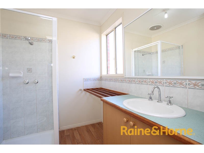 22 Ormiston Place, Narre Warren South VIC 3805