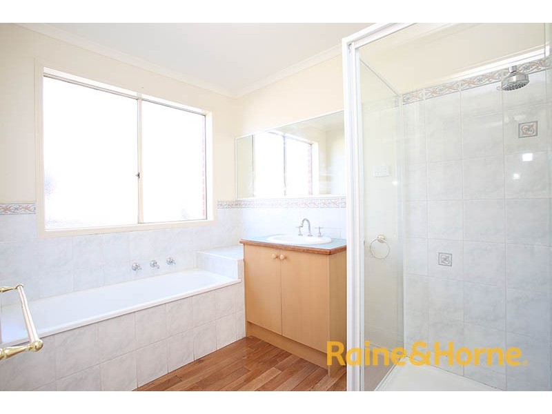 22 Ormiston Place, Narre Warren South VIC 3805