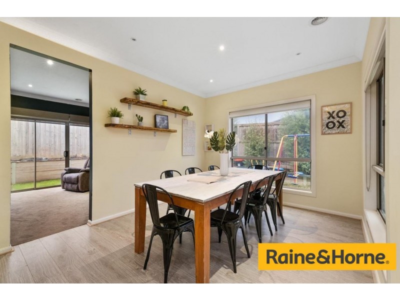 21 Harvest Road, Officer VIC 3809