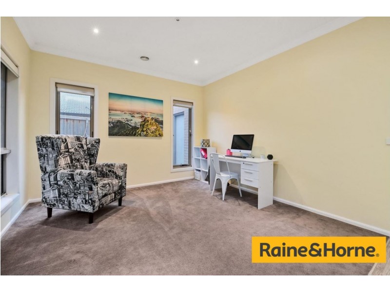 21 Harvest Road, Officer VIC 3809