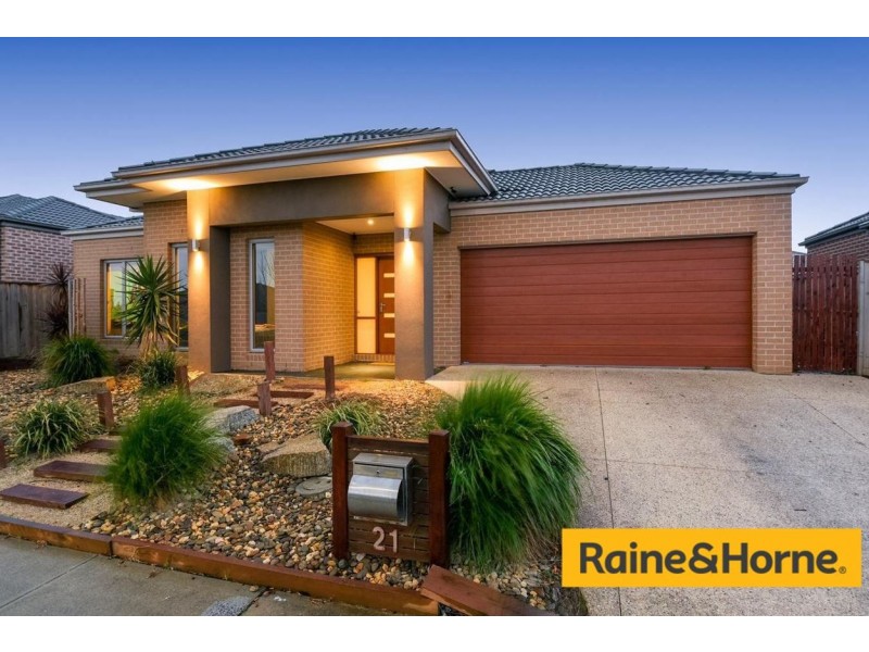 21 Harvest Road, Officer VIC 3809