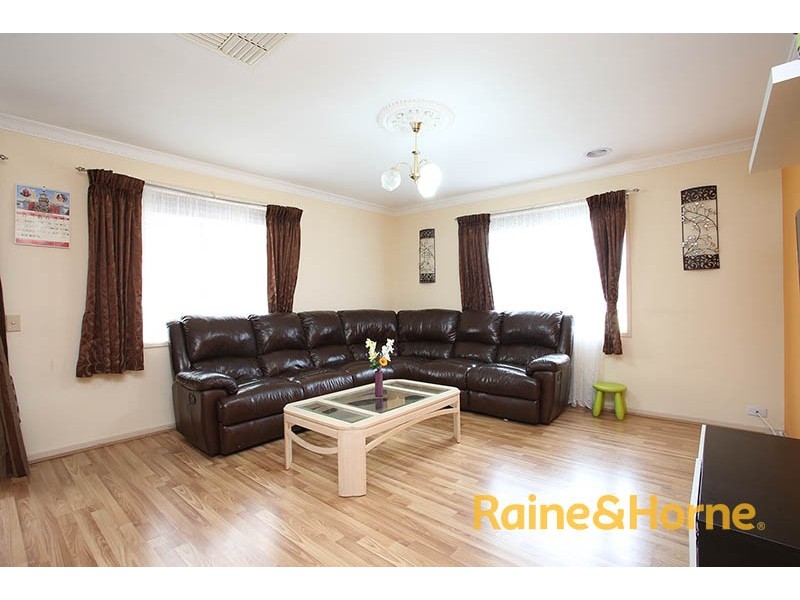 4 Lighthorse Crescent, Narre Warren South VIC 3805