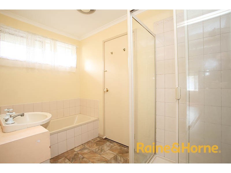 4 Lighthorse Crescent, Narre Warren South VIC 3805