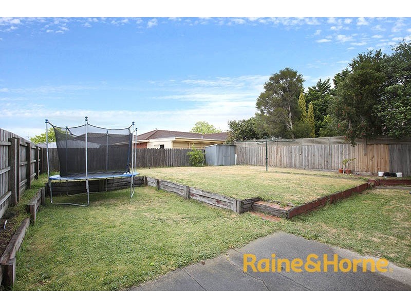 4 Lighthorse Crescent, Narre Warren South VIC 3805