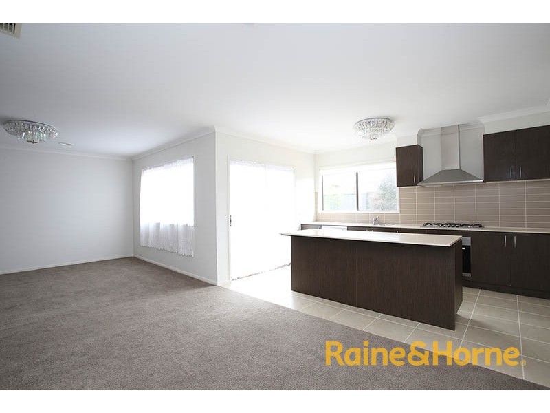 107 Heather grove, Clyde North VIC 3978