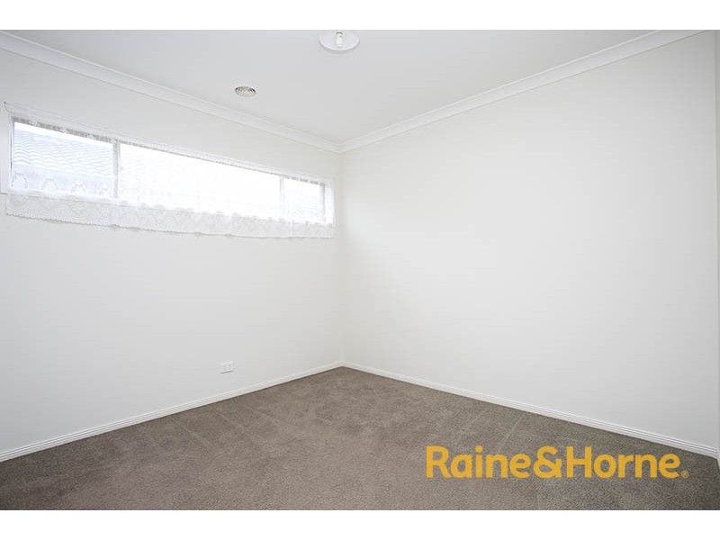 107 Heather grove, Clyde North VIC 3978