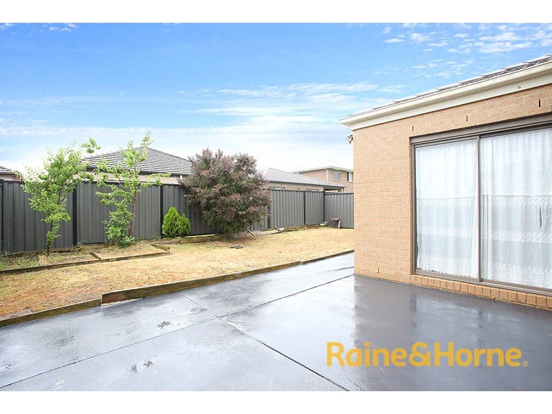 107 Heather grove, Clyde North VIC 3978