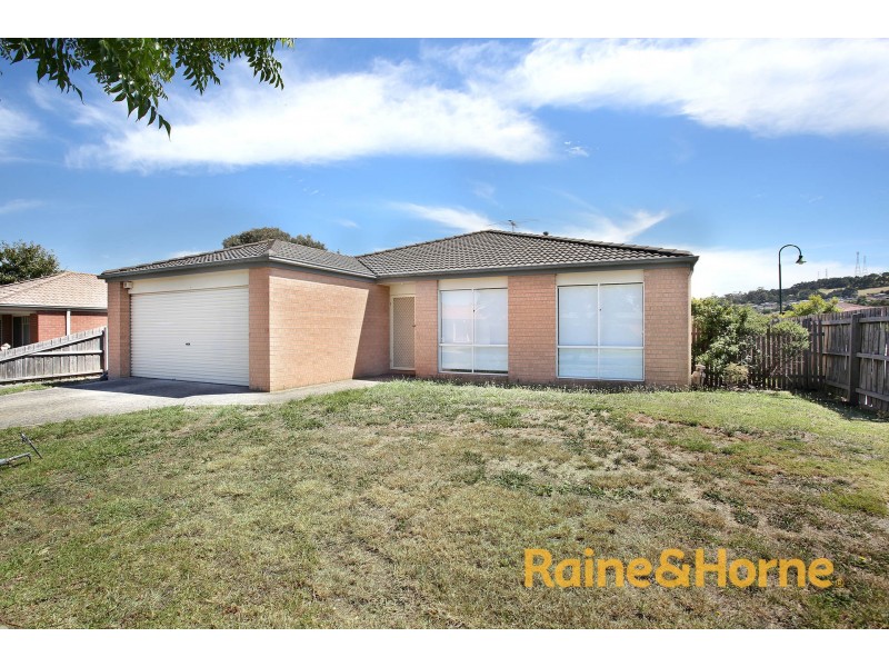 30 Denver Drive, Narre Warren VIC 3805