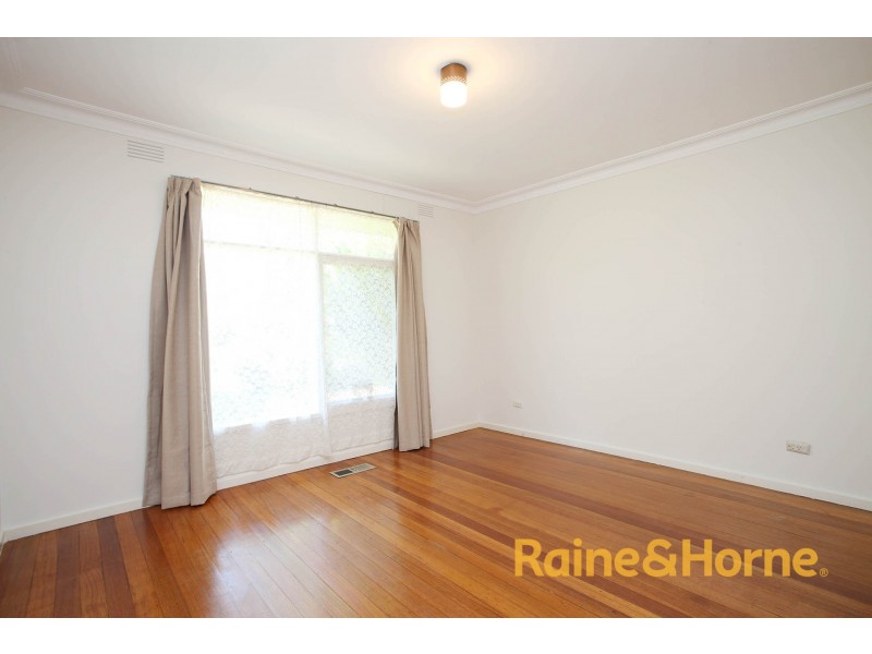 1 Grantchester Road, Narre Warren North VIC 3804