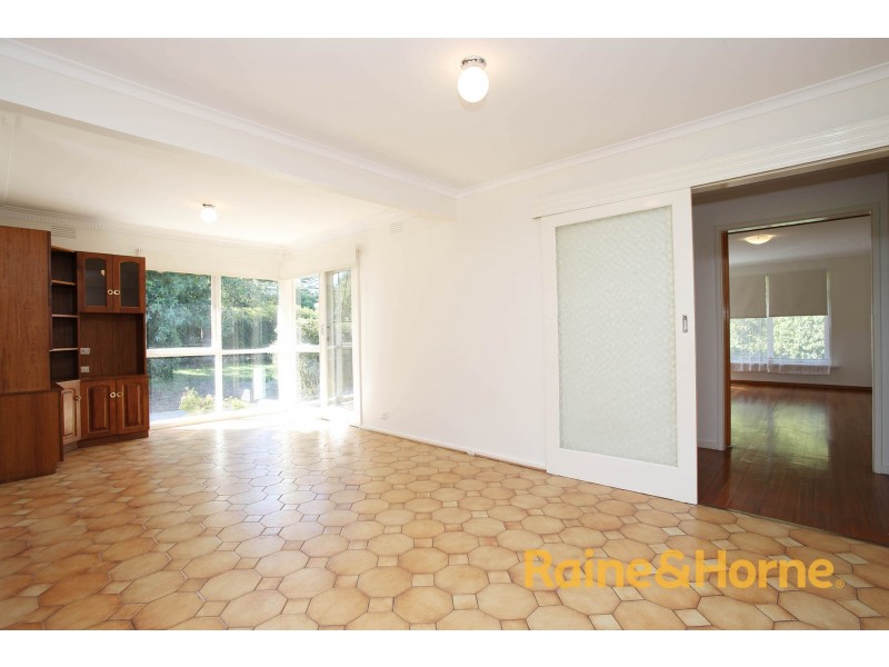 1 Grantchester Road, Narre Warren North VIC 3804